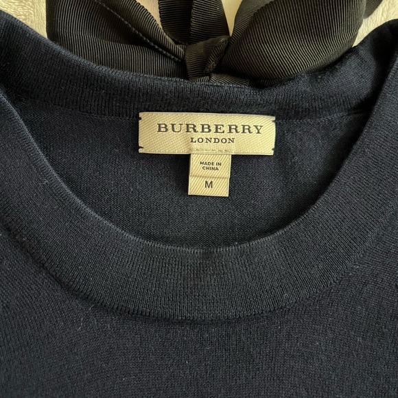 Burberry Bow Detail Women’s Sweater - Picture 7 of 8